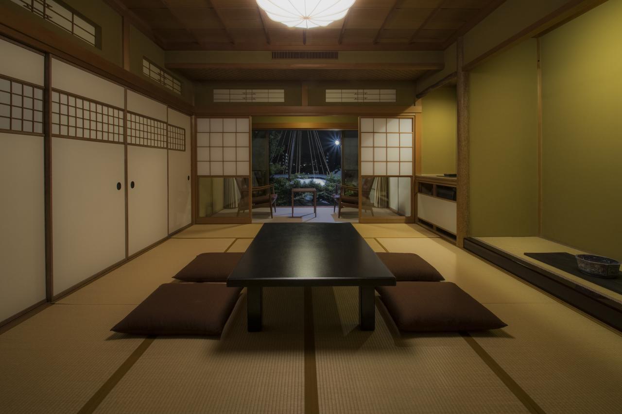 Yamanoo Hotell Kanazawa Exteriör bild
