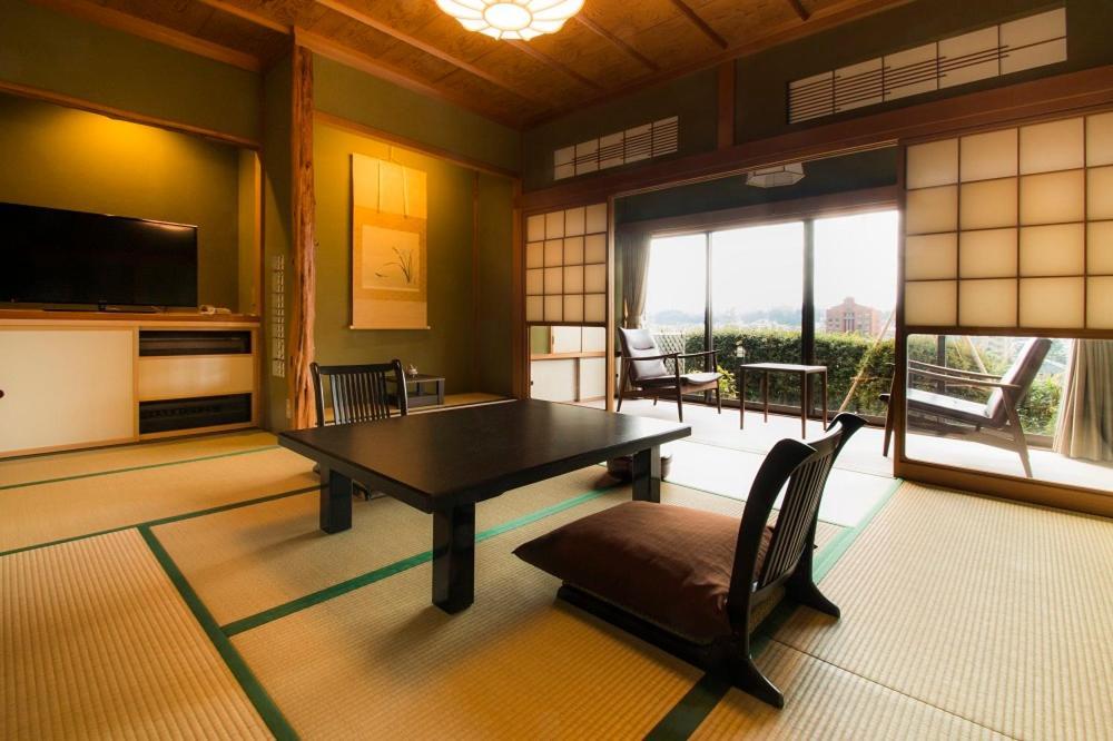 Yamanoo Hotell Kanazawa Exteriör bild
